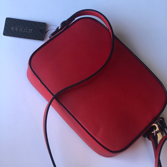 NEW🔥 GUESS RIDGEN RED CROSSBODY - Picture 12 of 12